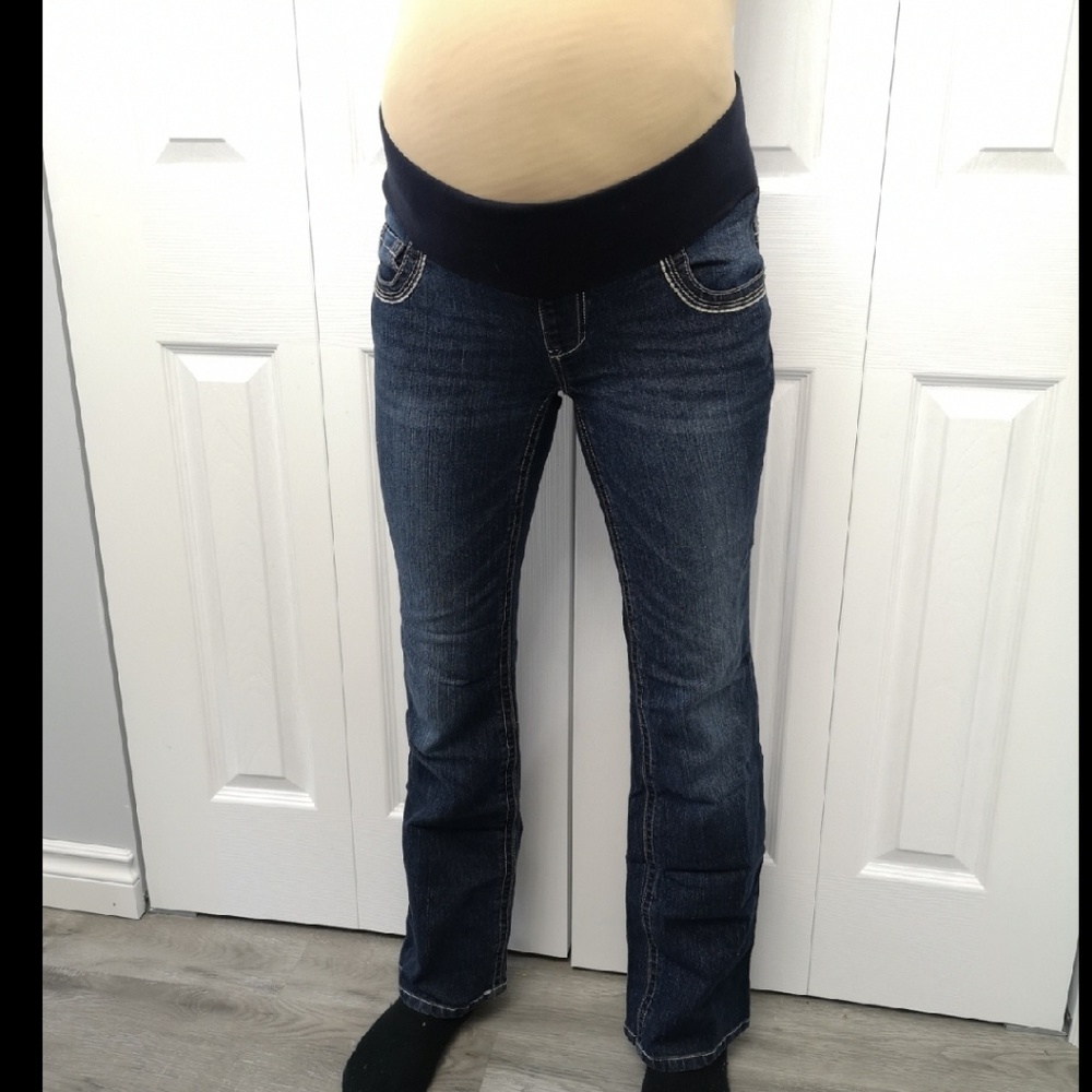 Maternity Designer Jeans - Picture 2 of 3